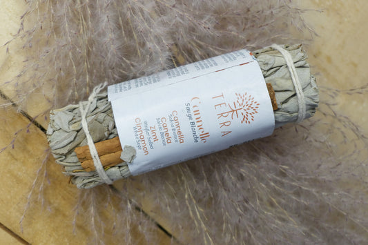 Brûleur avec bâton Sauge Cannelle pour rituels Abondance