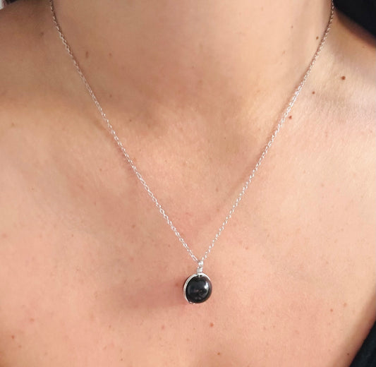 Collier “Protection Élégante” – Obsidienne Noire