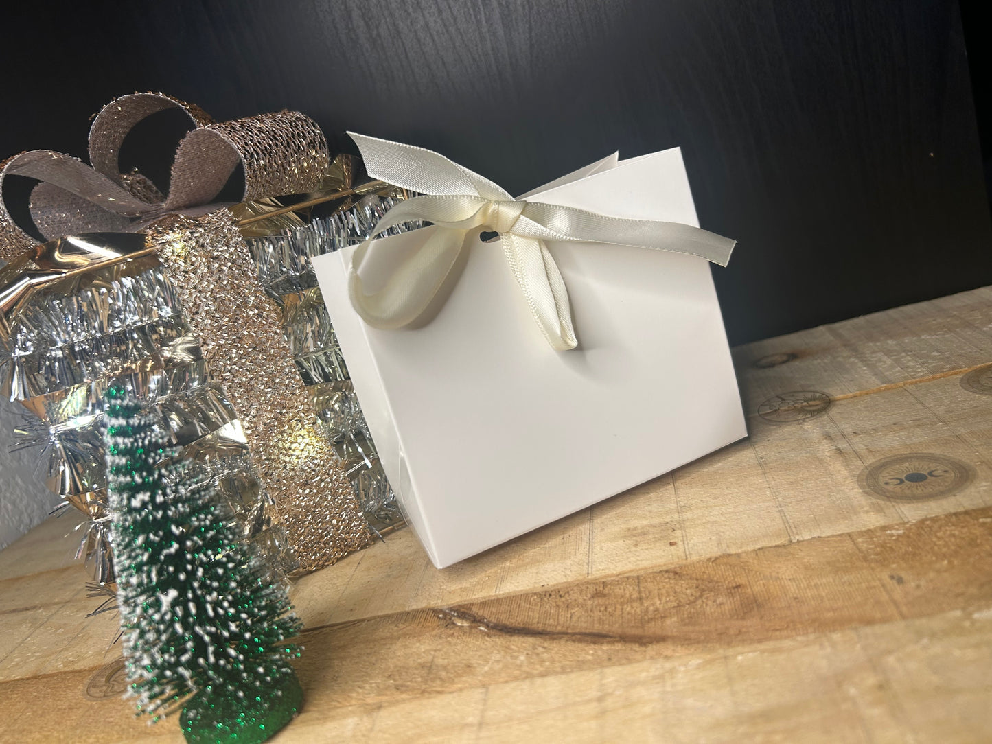 Pochette cadeau avec ruban