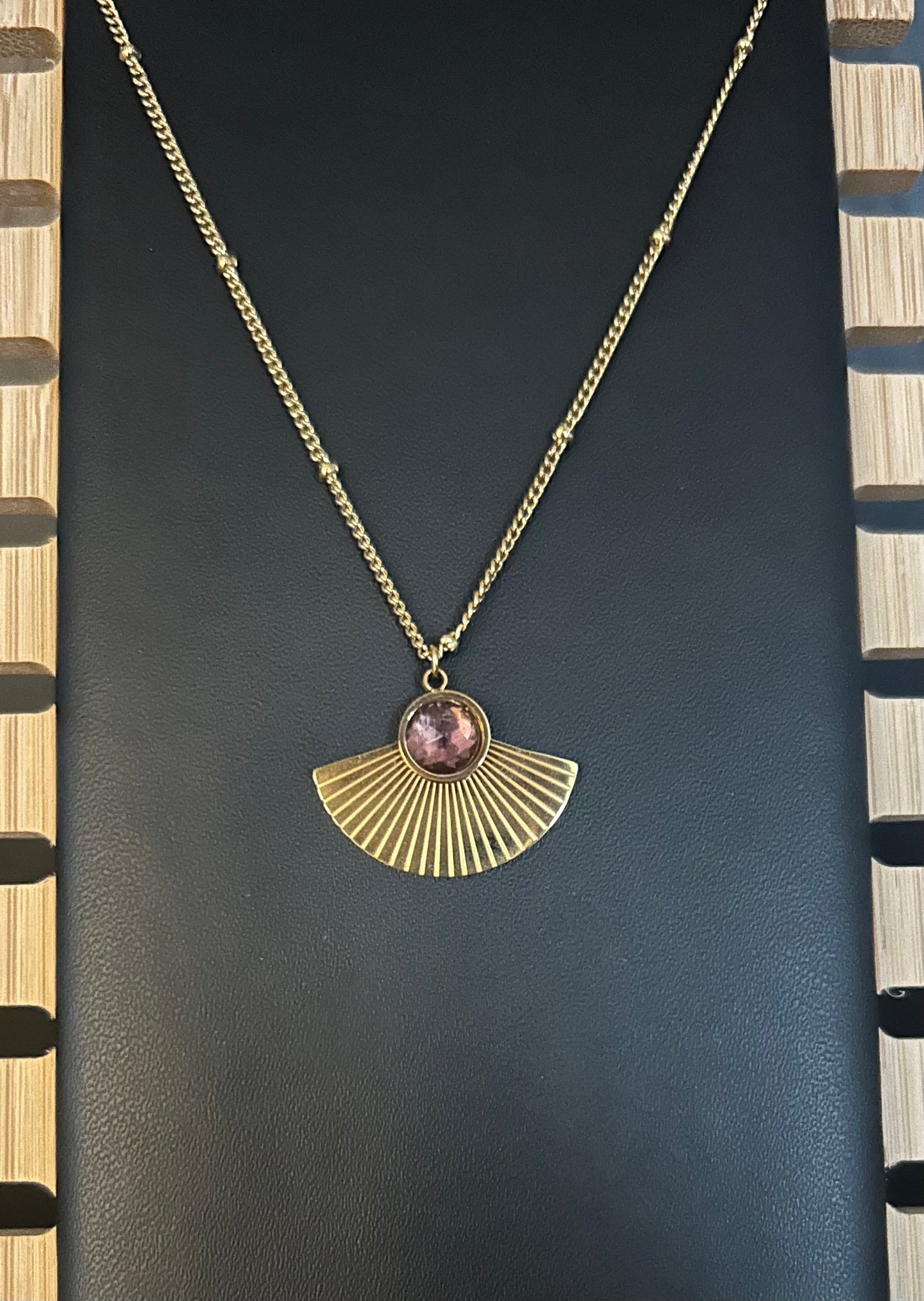 Collier doré élégant “Rayon de Lumière” fantaisie