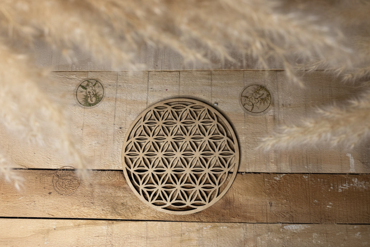 Plaque de rechargement Fleur de Vie en bois naturel pour purification énergétique