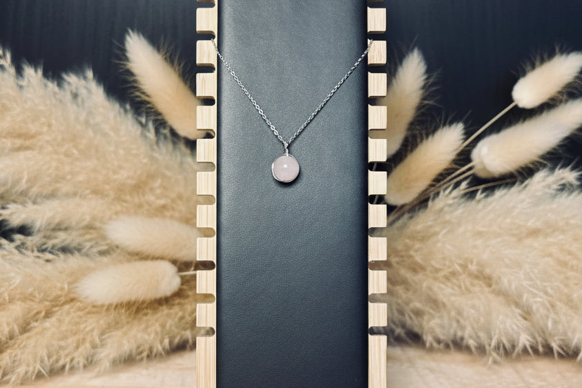 Collier en quartz rose naturel favorisant la douceur