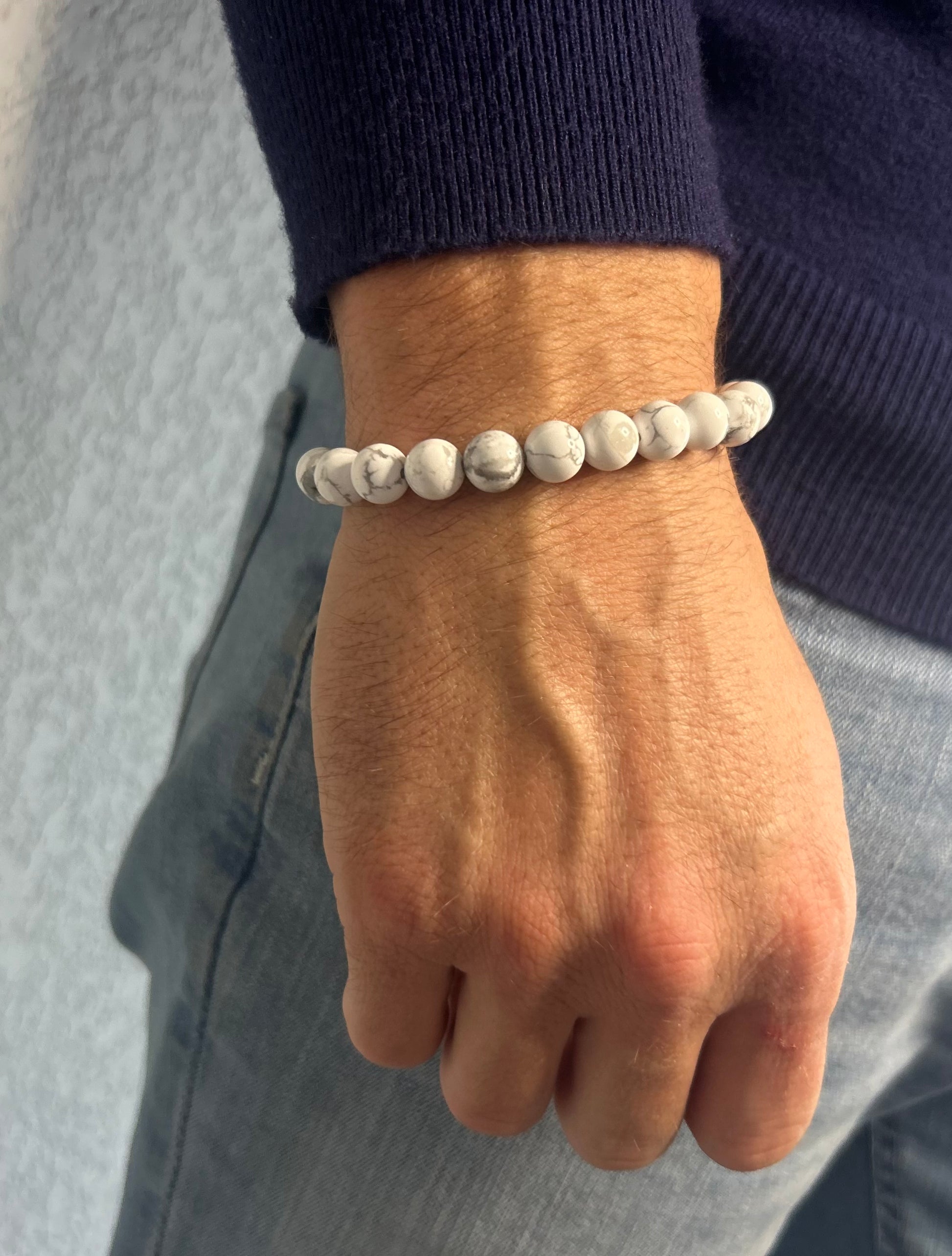 Bracelet en howlite naturelle pour la sérénité, la concentration et l’apaisement émotionnel