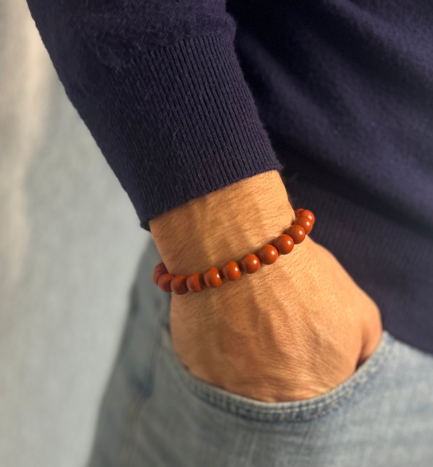 Bracelet en jaspe rouge naturel favorisant la stabilité, la vitalité et l’ancrage énergétique